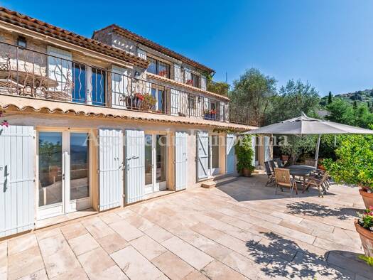 Villa à vendre 2 250 000 € 6 pièces 5 chambres 259,8 m² 2 546 m² de terrain Spéracèdes 06530