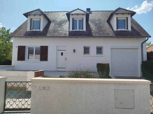 Maison à vendre 299 000 € 5 pièces 3 chambres 127 m² 420 m² de terrain Bellerive-sur-Allier 03700