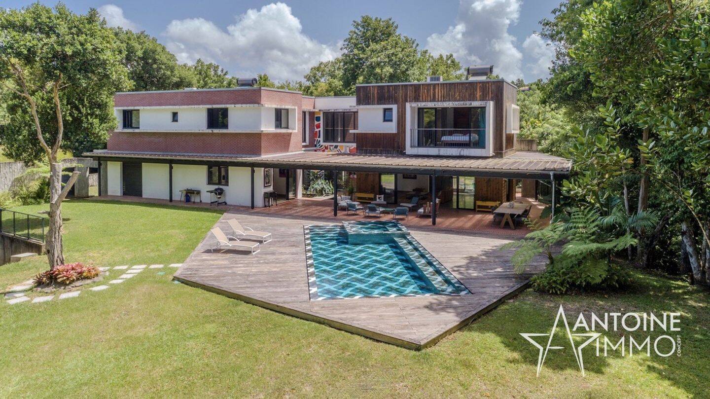 Maison à vendre, 395m², FORT DE FRANCE
