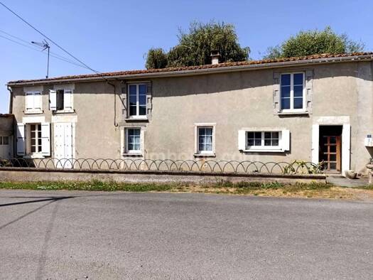 Maison à vendre 100 000 € 4 pièces 1 chambre 120 m² 300 m² de terrain Mouilleron-Saint-Germain 85390
