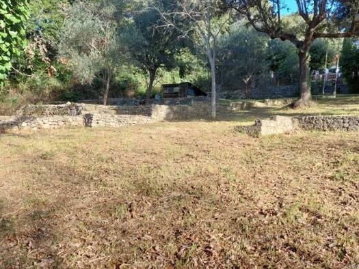 Terrain constructible à vendre 285 000 € 1 300 m² de terrain Secteur Sauvegarde Grasse 06130