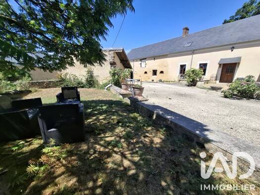 Maison à vendre 197 990 € 5 pièces 2 chambres 127,51 m² 2 525 m² de terrain Crissé 72140