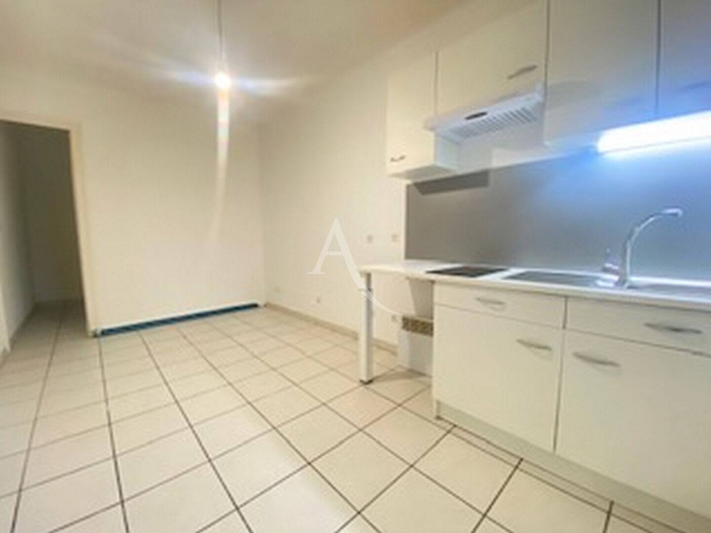Maison à louer, 27m², NARBONNE
