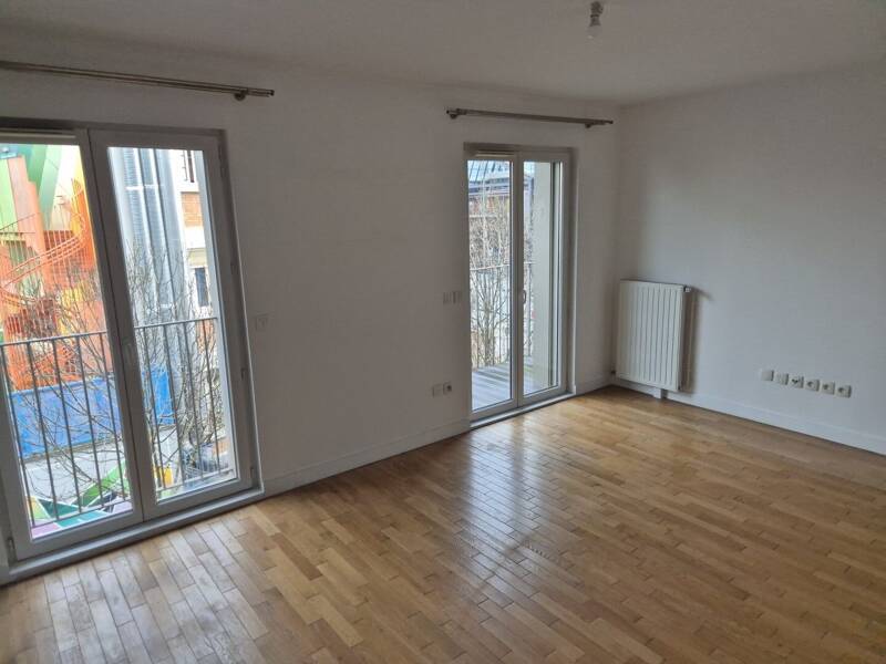 Maison à louer, 28m², PARIS 18E