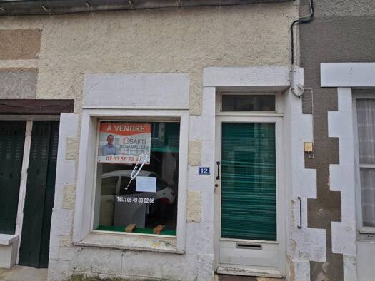 Maison à vendre 24 990 € 1 pièce 1 chambre 20 m² 32 m² de terrain La Trimouille 86290