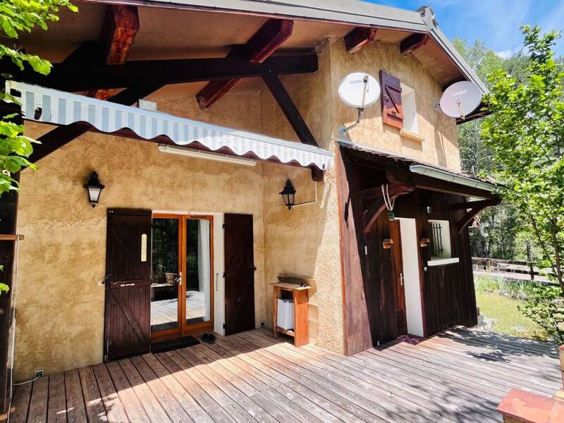 Maison à vendre, 104m², BEAUVEZER