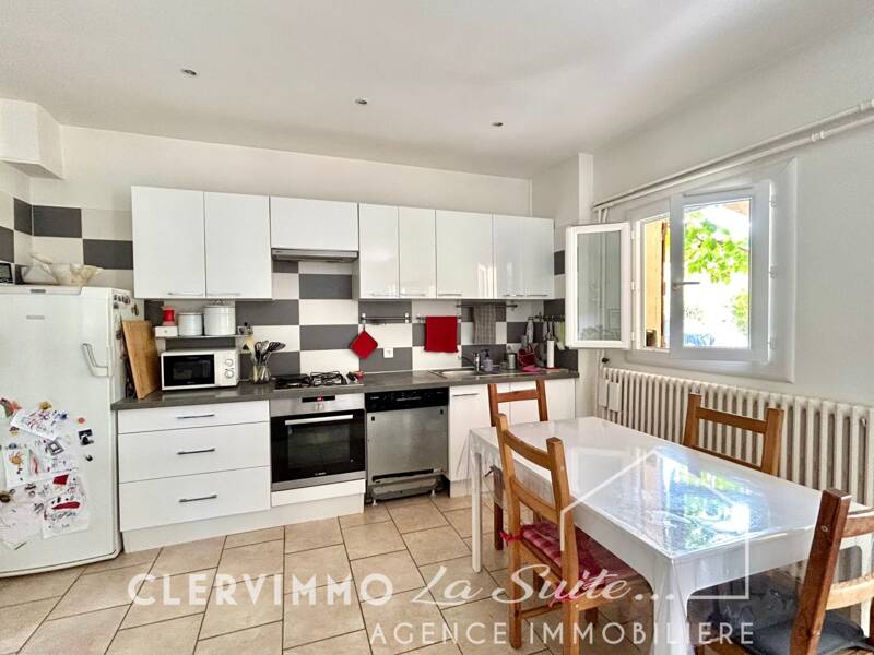 Maison à louer, 56m², MARSEILLE 11E