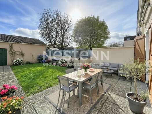 Maison à vendre 477 750 € 4 pièces 3 chambres 92 m² 161 m² de terrain La Sourderie-Nord Montigny-le-Bretonneux 78180