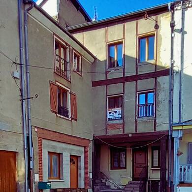 Maison à vendre 39 500 € 6 pièces 3 chambres 149 m² Arlanc 63220