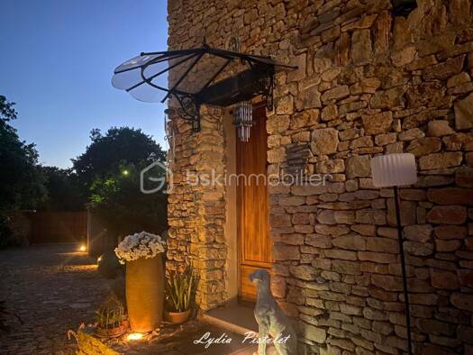Maison à vendre 370 000 € 4 pièces 3 chambres 110 m² 560 m² de terrain Nord Apt 84400