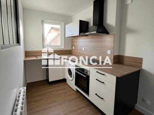 Duplex à louer 710 € 3 pièces 2 chambres 53,2 m² 2ème étage Centre Ville Niort 79000