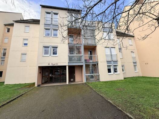Appartement à vendre 110 000 € 3 pièces 2 chambres 54 m² RDC/3 Beaune 21200