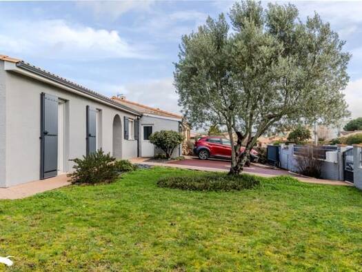 Maison de plain-pied à vendre 339 560 € 4 pièces 3 chambres 124 m² 608 m² de terrain Nord Carbon-Blanc 33560