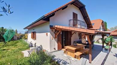 Maison à vendre 940 000 € 5 pièces 4 chambres 180 m² 550 m² de terrain Collonges-sous-Salève 74160