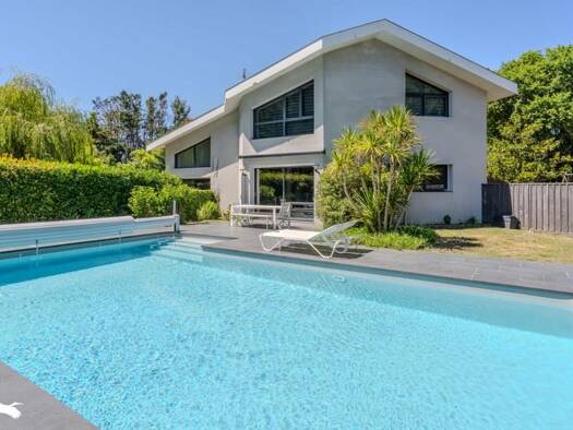 Maison à vendre 1 146 200 € 8 pièces 5 chambres 300 m² 8 500 m² de terrain Vendays-Montalivet 33930