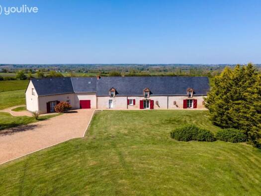 Maison à vendre 1 050 000 € 15 pièces 8 chambres 460 m² Angers 49000