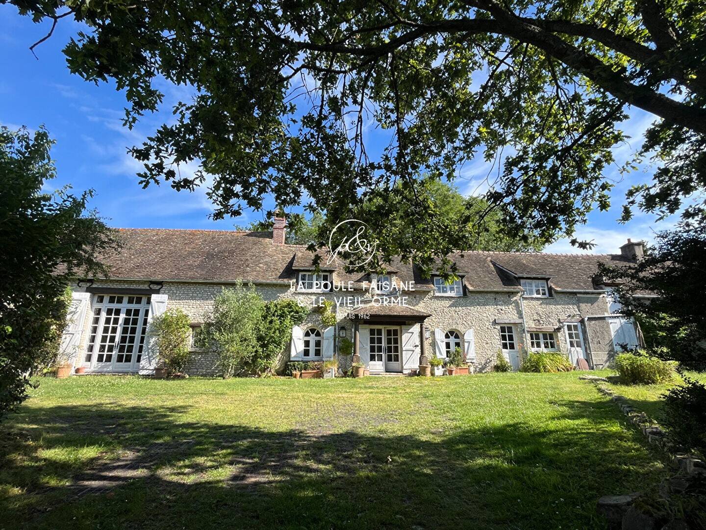 Maison à vendre, 330m², HOUDAN