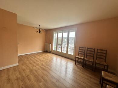 Appartement à vendre 187 200 € 2 pièces 1 chambre 52 m² RDC Chevreuse 78460