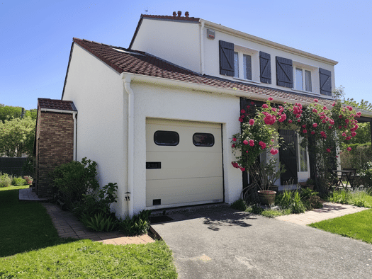 Maison à vendre 379 000 € 6 pièces 4 chambres 140 m² 463 m² de terrain La Haie Bertrand Villepinte 93420
