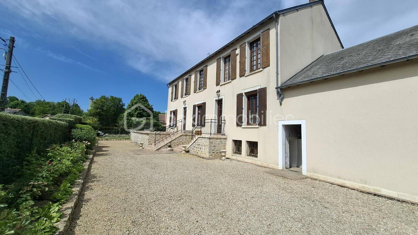 Maison à vendre, 203m², ESTOUCHES