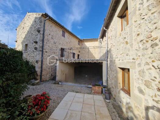 Maison à vendre 255 000 € 6 pièces 4 chambres 140 m² Les Granges-Gontardes 26290