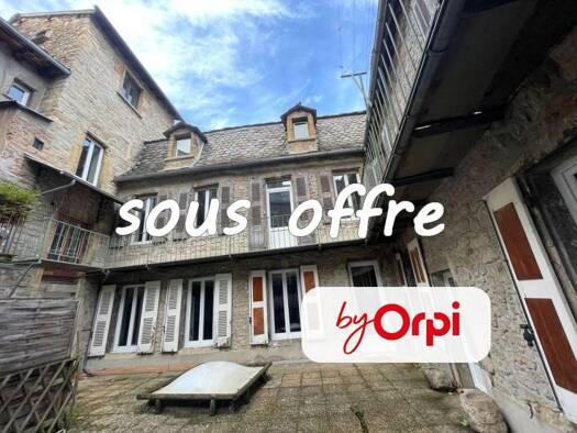 Immeuble à vendre 263 000 € 250 m² Centre Ville Mende 48000