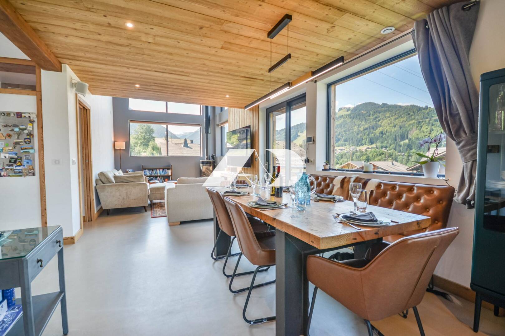 Maison à vendre, 180m², MONTRIOND
