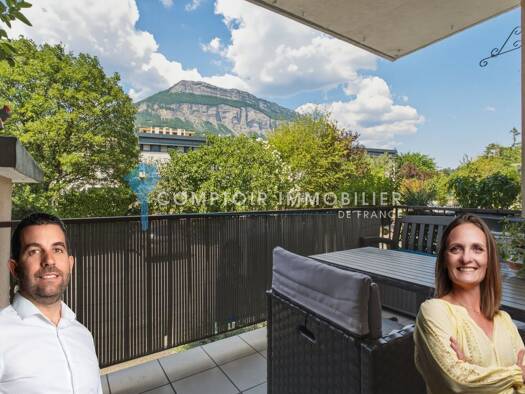 Appartement à vendre 227 000 € 4 pièces 3 chambres 67 m² RDC/4 Meylan 38240