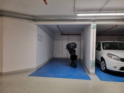 Parking à vendre 18 500 € 12 m² Georges Brassens Paris 15ème arrondissement 75015