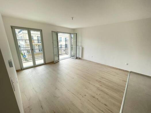 Appartement à louer 963 € 3 pièces 2 chambres 60 m² 2ème étage Bellicart Compiègne 60200