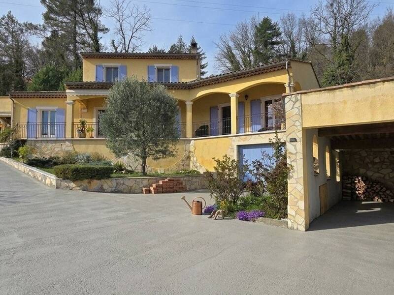 Maison à vendre, 156m², TOURRETTE LEVENS