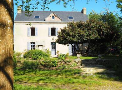 Maison à vendre 455 000 € 6 pièces 4 chambres 140 m² 51 391 m² de terrain Plouay 56240
