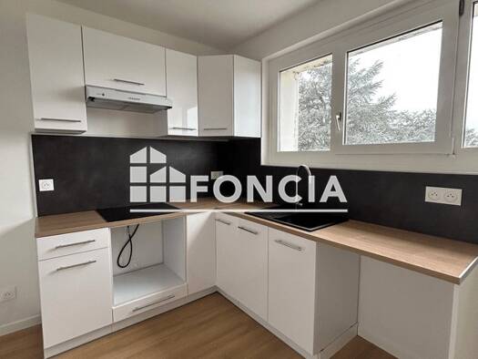 Appartement à louer 650 € 4 pièces 3 chambres 65,5 m² Étage 3/4 Ganet-Galau Le Passage 47520