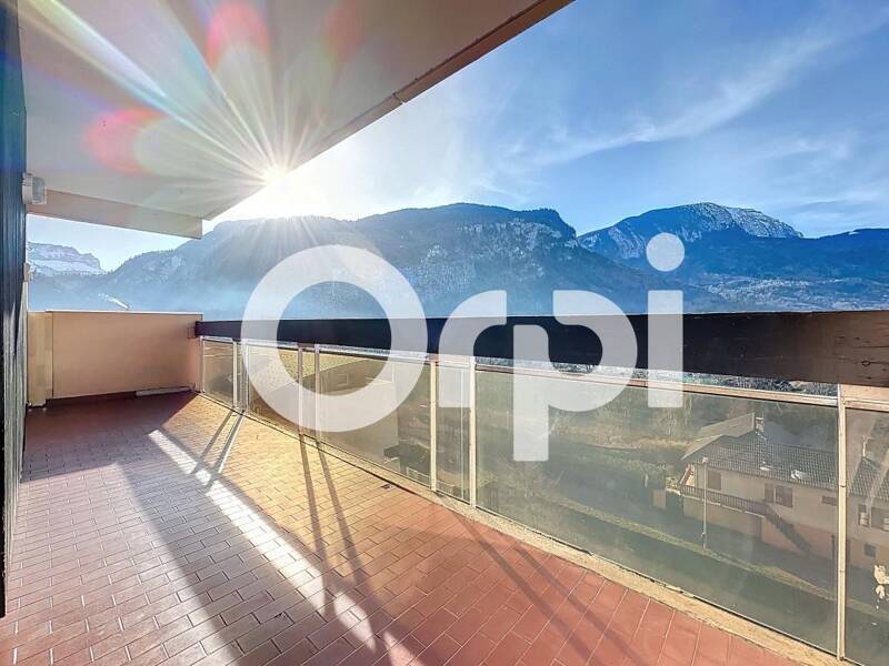 Maison à louer, 75m², CLUSES