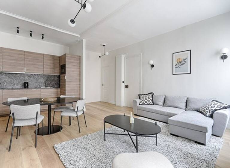 Appartement à louer 2 000 € 2 pièces 1<br/>chambre 46 m²<br/>superficie 2/1<br/>étage Paris 11ème 75011