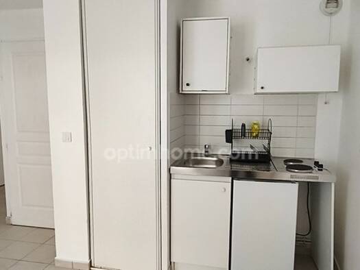 Appartement à vendre 81 000 € 1 pièce 21 m² RDC/3 Centre Essonnes-Robinson Corbeil-Essonnes 91100