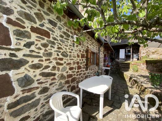 Maison à vendre 108 000 € 3 pièces 2 chambres 78 m² 280 m² de terrain Saint-Laurent-d'Olt 12560