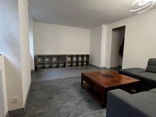 Appartement à vendre 136 000 € 3 pièces 2 chambres 56 m² Étage 1/4 Modane 73500
