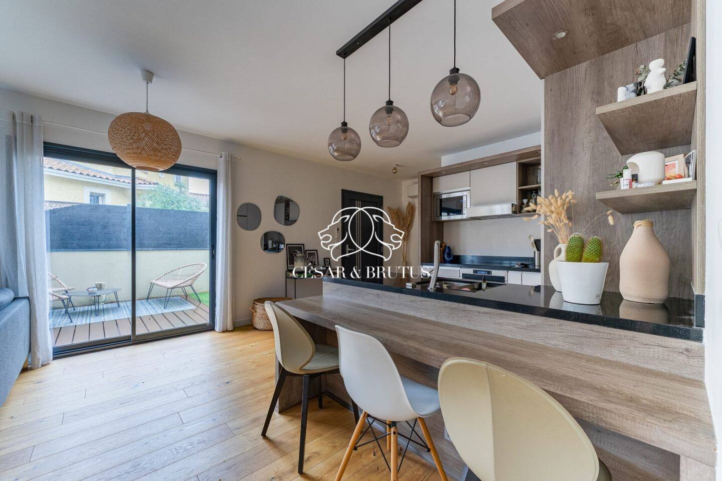 Maison à vendre, 132m², SAINT GENIS LES OLLIERES