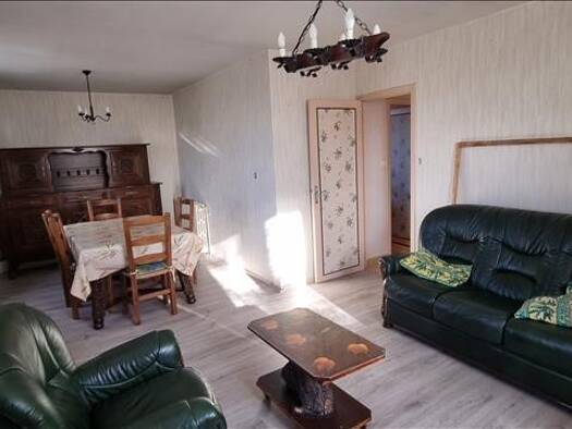 Maison à vendre 98 000 € 4 pièces 3 chambres 75 m² 1 970 m² de terrain Le Trioulou 15600