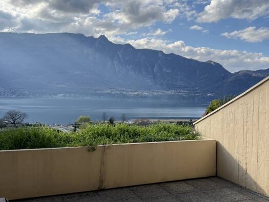 Appartement à vendre 350 000 € 2 pièces 1 chambre 54 m² RDC Tresserve 73100