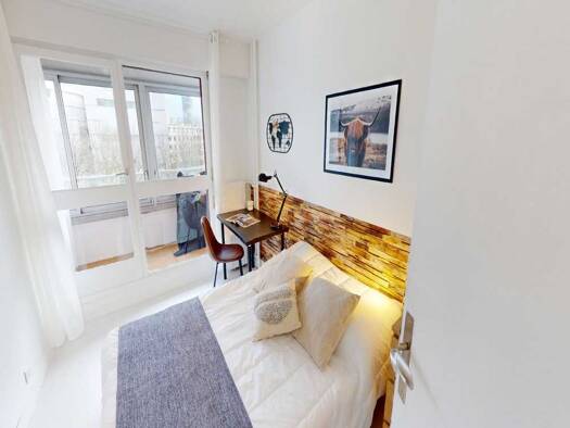 Appartement à louer 865 € 4 pièces 5 chambres 110 m² 1er étage Parc-La Boule- Champs Pierreux Nanterre 92000