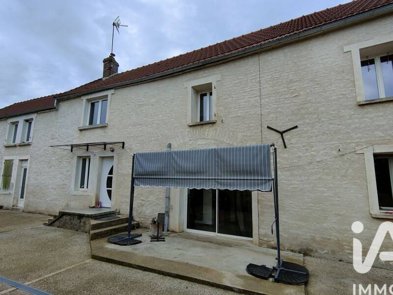 Maison à vendre, 175m², SAINT CYR LES COLONS