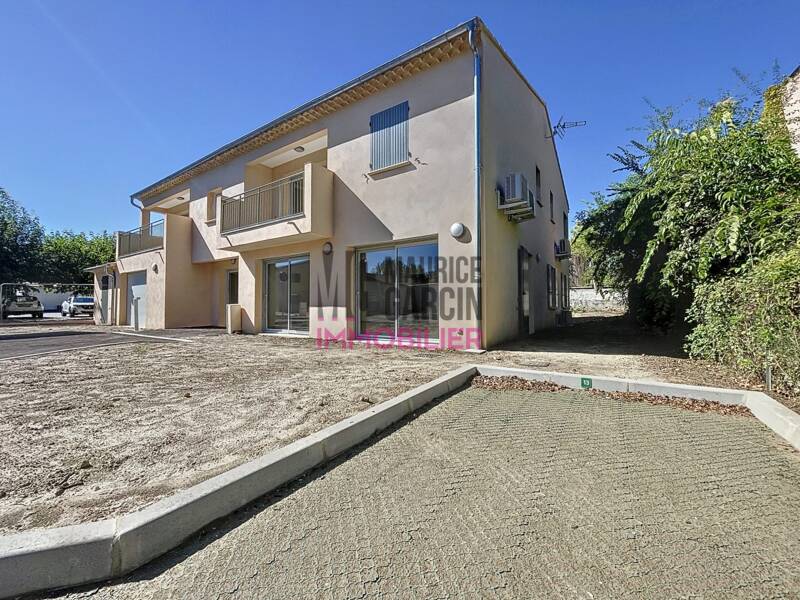 Maison à louer, 93m², PERNES LES FONTAINES