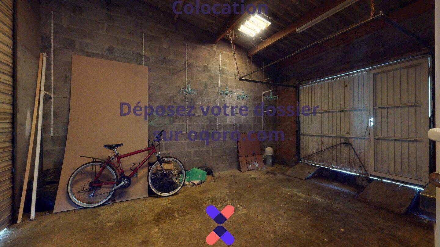 Chambre en colocation maison meublée — 21