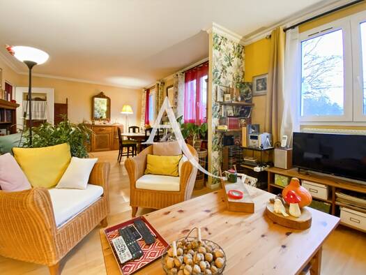 Appartement à vendre 184 000 € 4 pièces 2 chambres 69 m² RDC/3 Bois Nogent Agiot Maurepas 78310