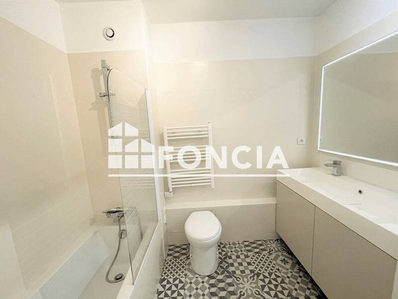 Maison à louer, 94m², MARSEILLE 8E