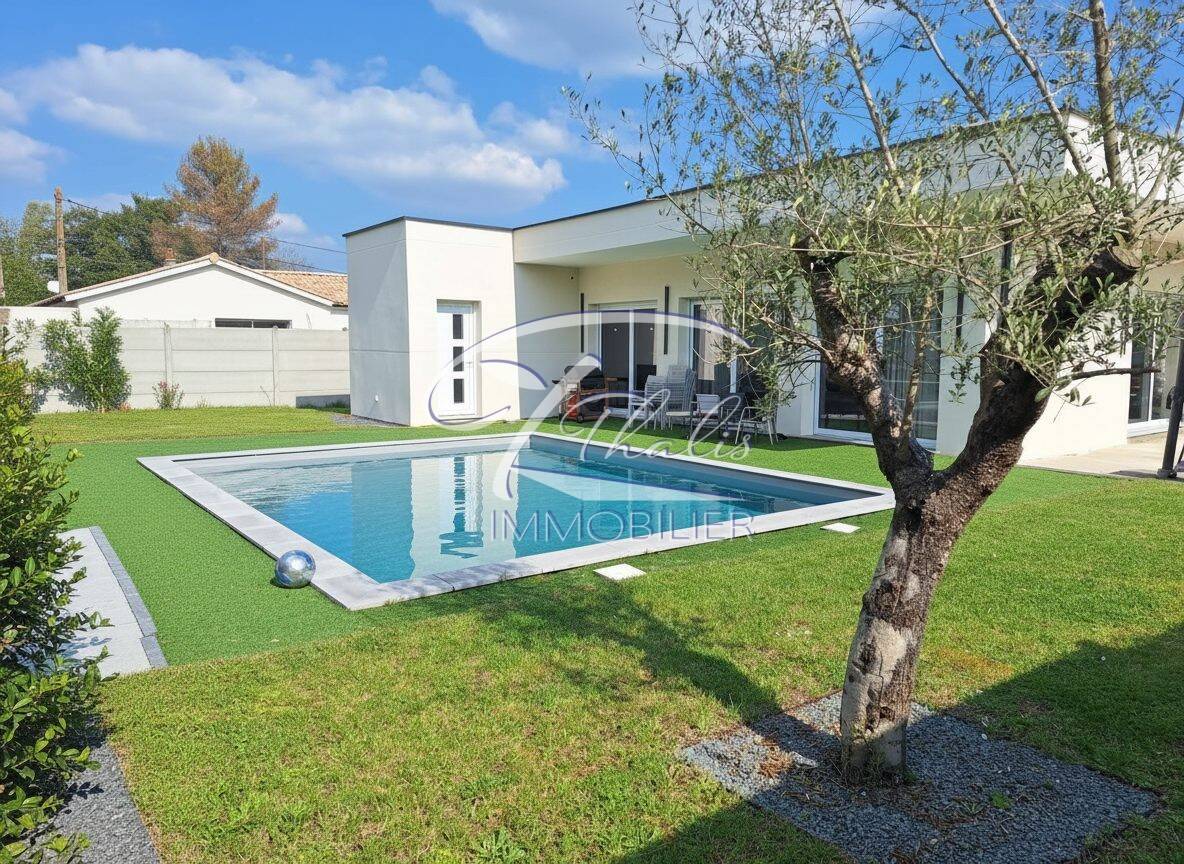 Maison à vendre, 168m², MONTUSSAN