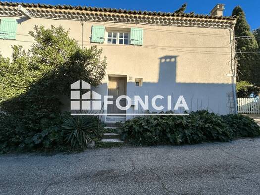 Appartement à louer 690 € 2 pièces 1 chambre 78,2 m² 1er étage Abbaye-La Motte Villeneuve-lès-Avignon 30400