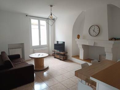 Appartement à louer 475 € 3 pièces 2 chambres 68 m² Bellecroix-Pont d'Avignon Villeneuve-Lès-Avignon 30400